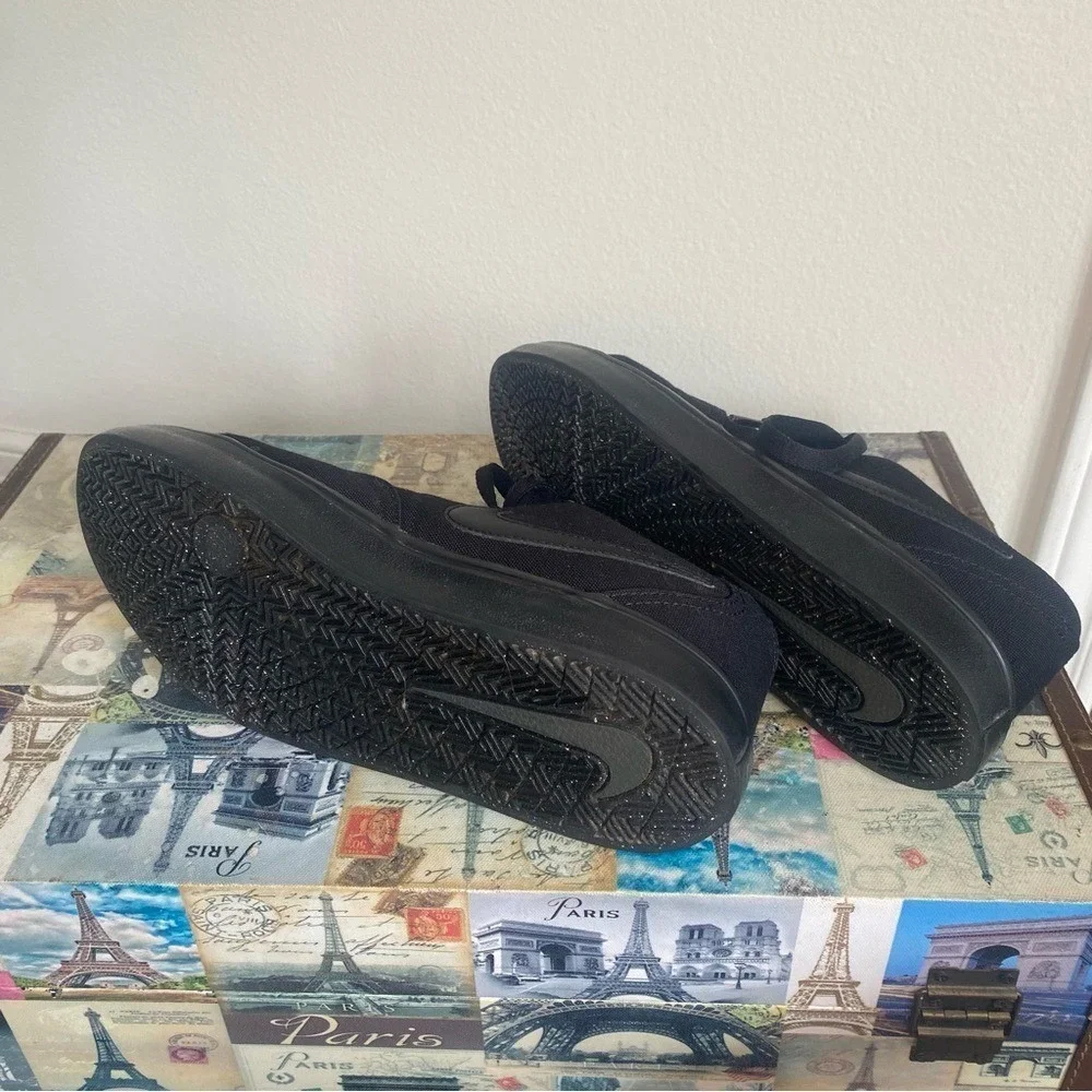 Nike Canvas Skateboarding Shoes All Black Sneakers Athletic Comfort Casual‎